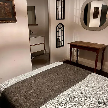 Apartment 5- Les Erables Mauves *