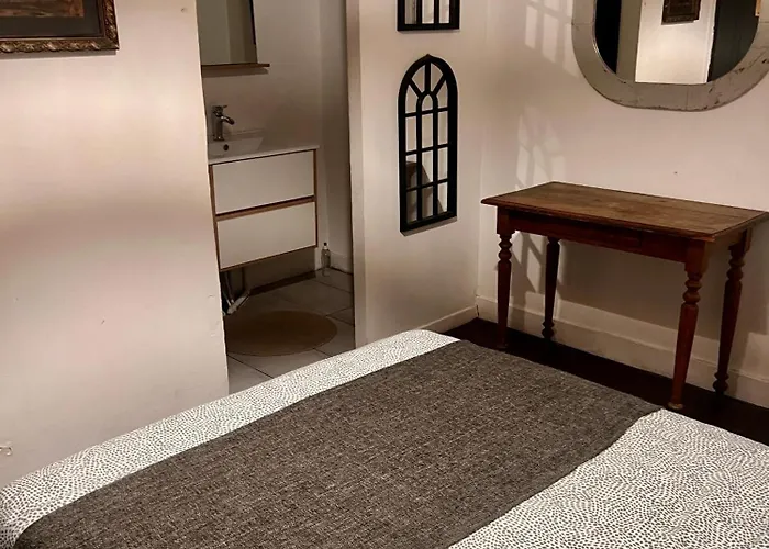 アパート 5- Les Erables Mauves *